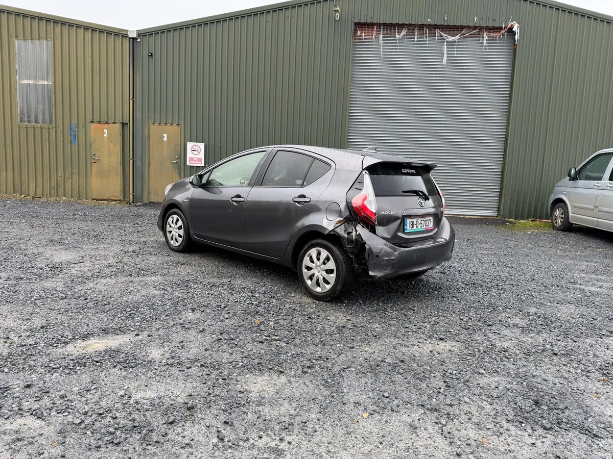 2018 Toyota Aqua automatic - Image 4