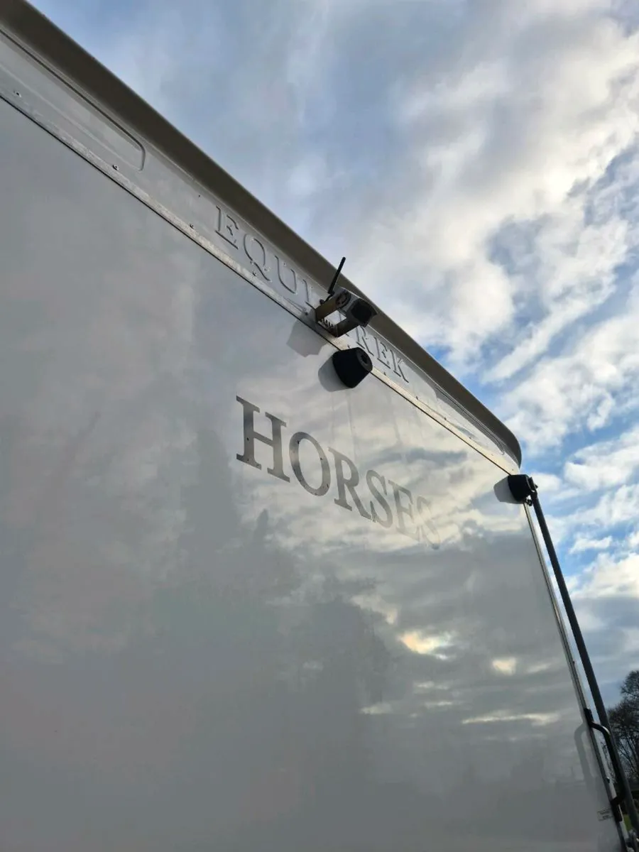 Space-treka - Image 4