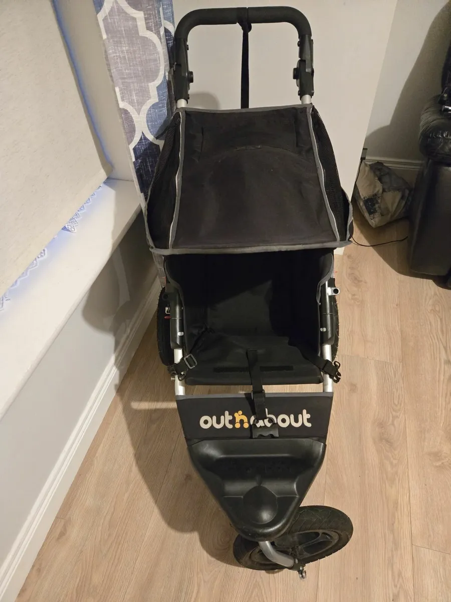Out & About single buggy - Image 1