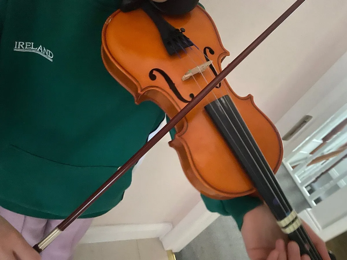 Child’s Violin 1/2 Size - Image 3