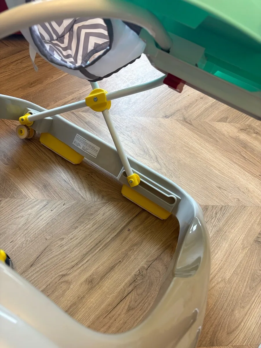 Baby walker - Image 4
