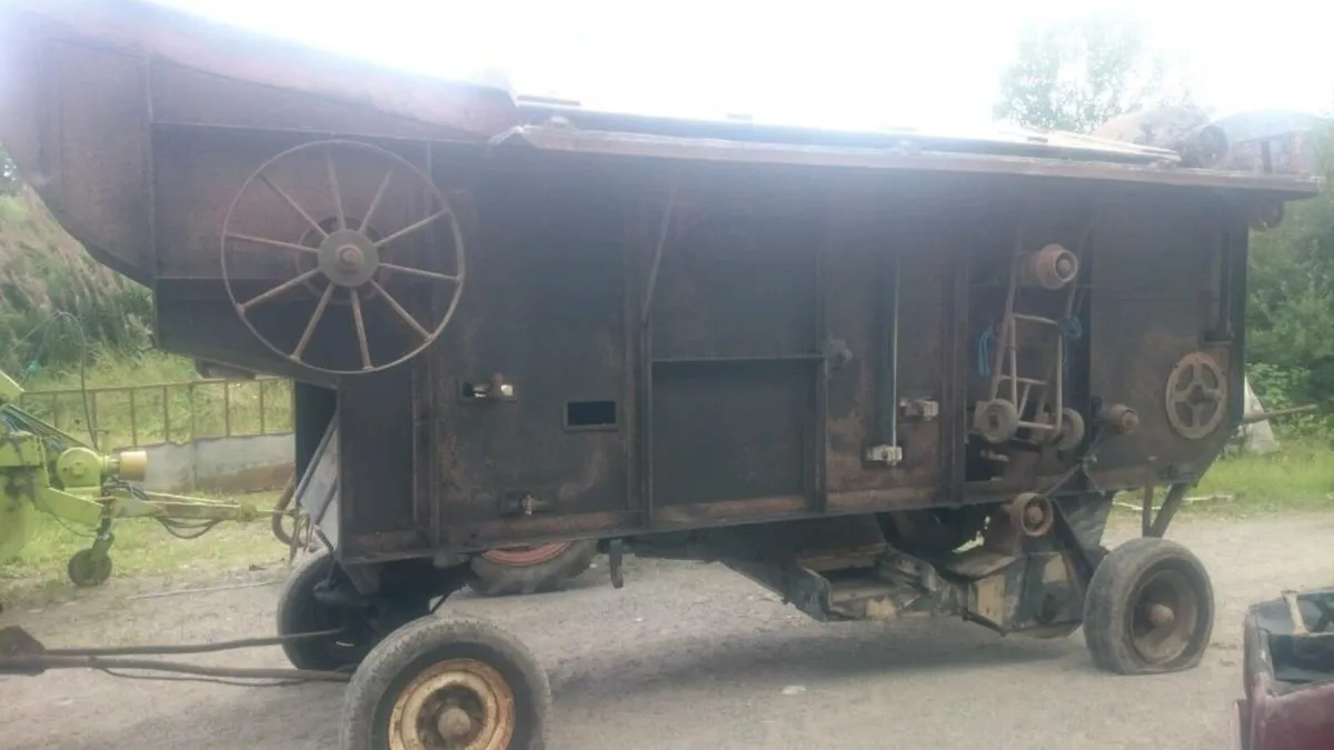 Fisher humphries steel threshing mill - Image 1
