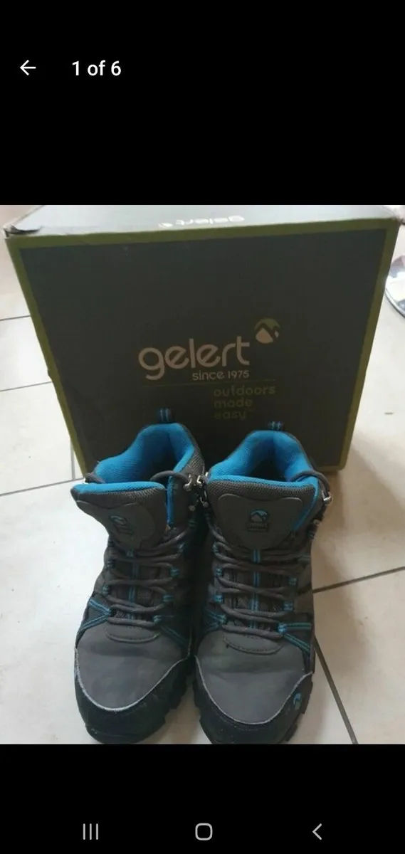 Gelert kids hiking boots size 4 - Image 1