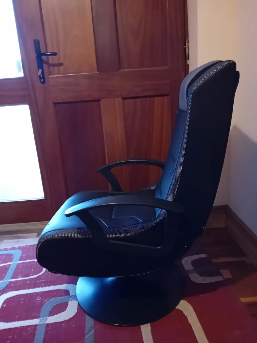 Gaming chair - Image 2