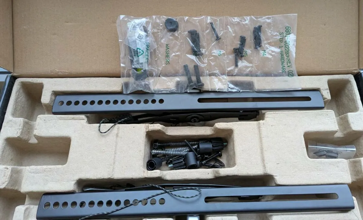 Tiltable TV Bracket - 37-55" TV - Image 2