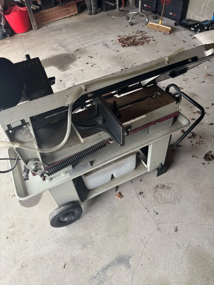Band saw - Image 3