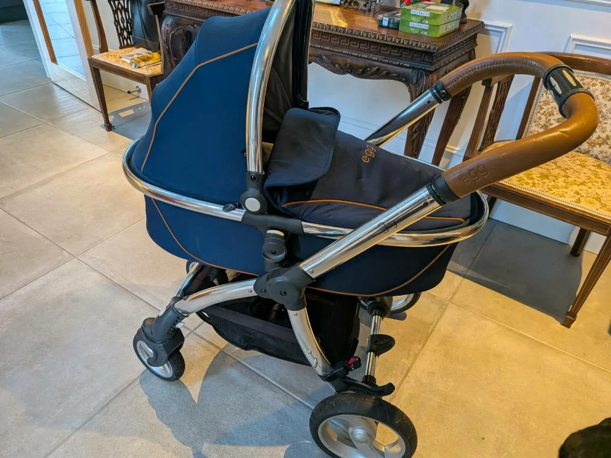 Egg Travel System - Image 1