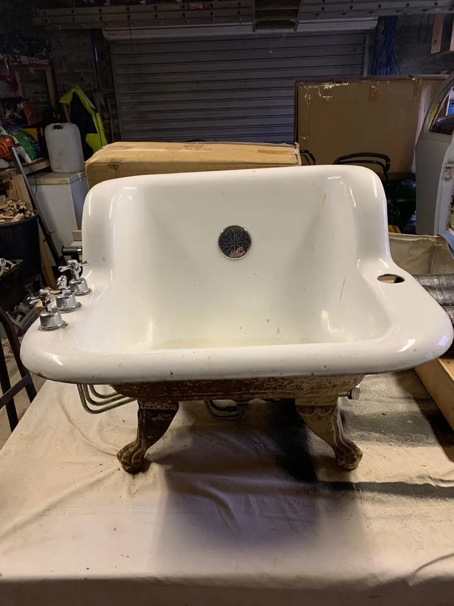 Vintage Small Cast Iron Bath - Image 1