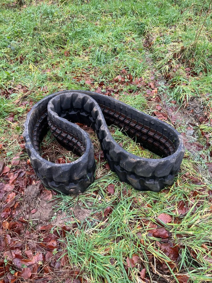 track and grading bucket - Image 1