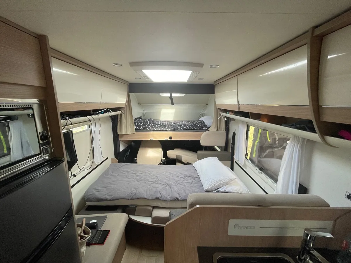 Itineo SB700 6 Berth Motorhome - Image 4