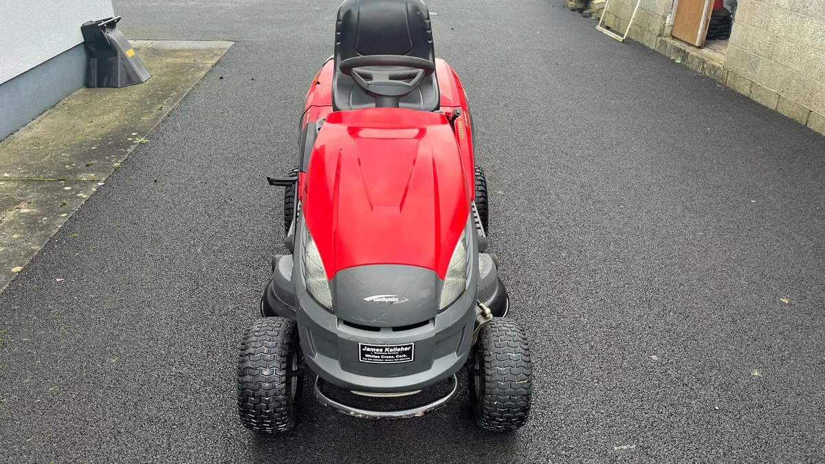 Ride on Lawnmower - Image 2