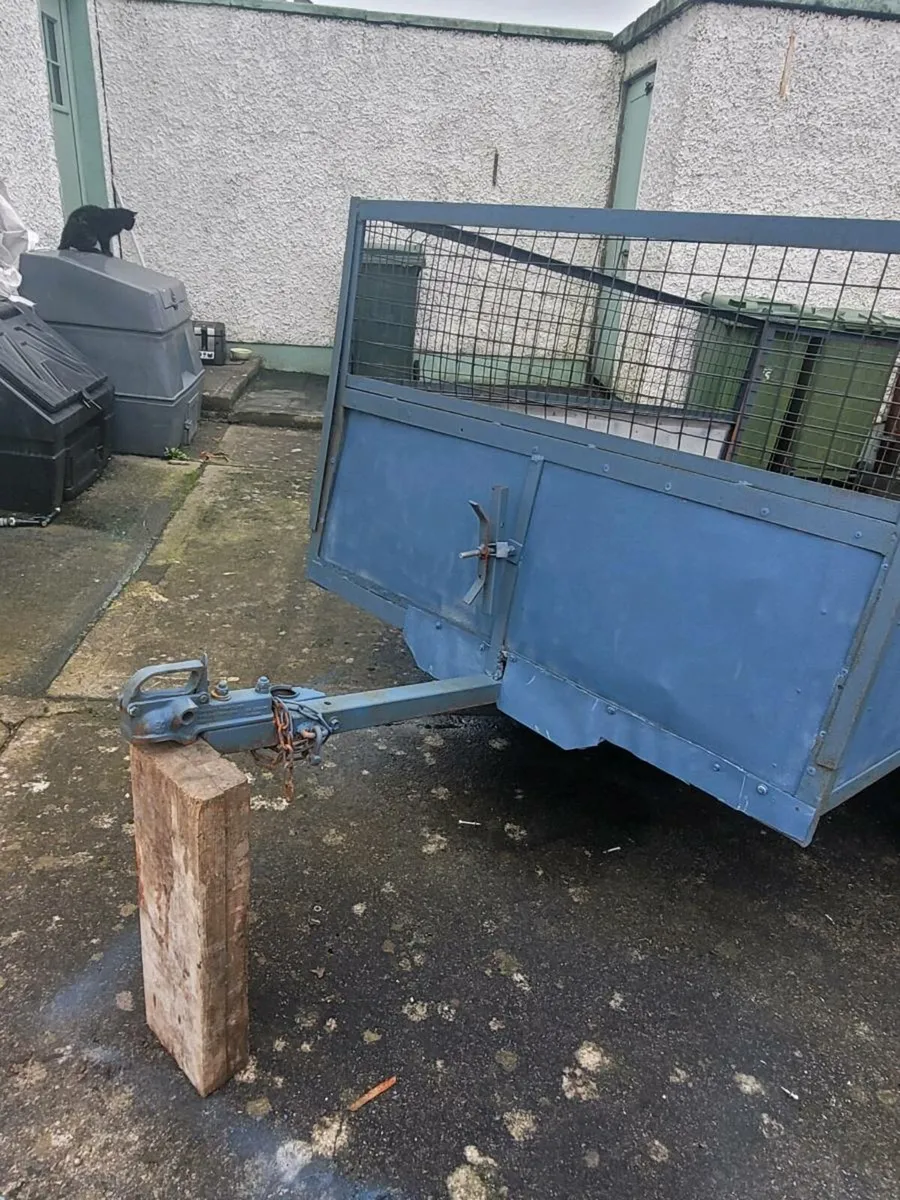 Car trailer 6 foot 6 x 4 foot 6 light to pull - Image 3
