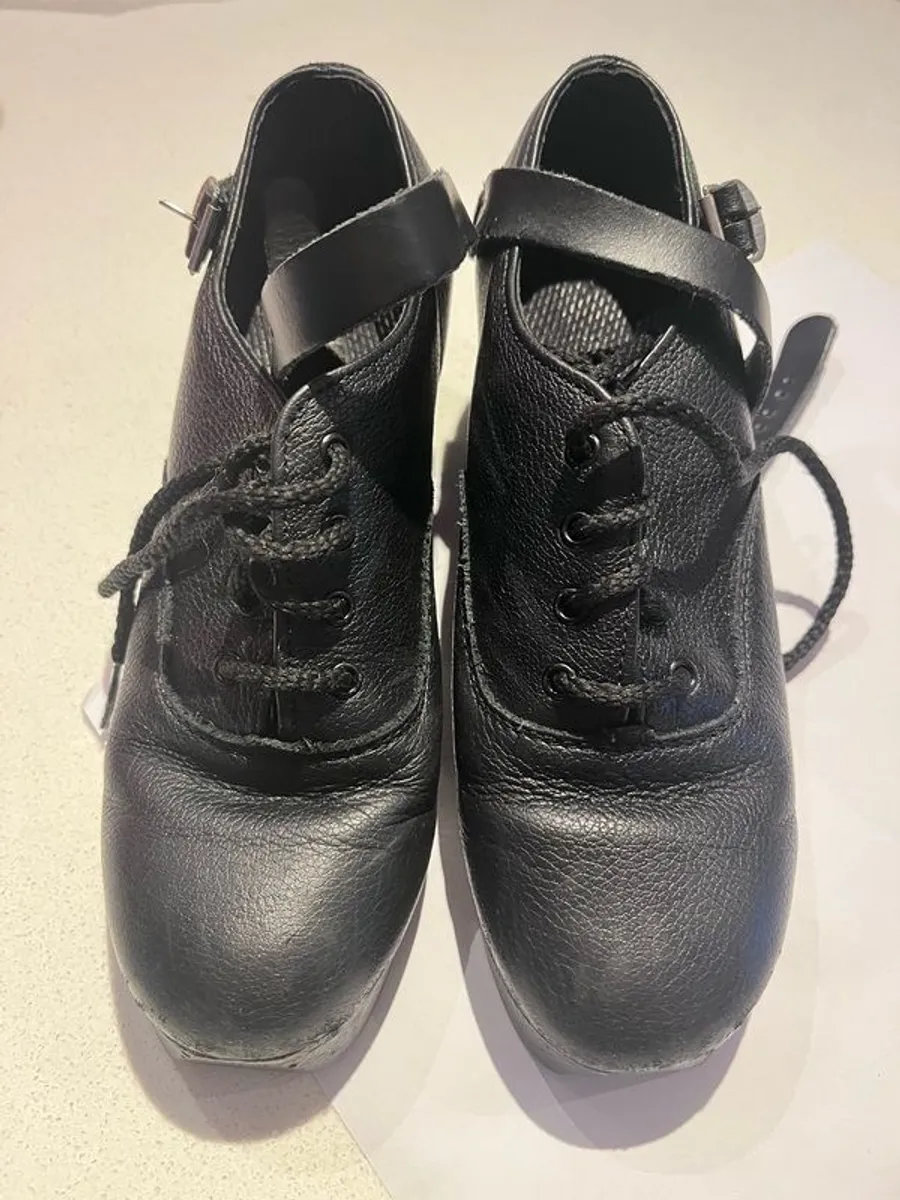 Irish Dancing Heavy Shoes Size 2.5 - Image 1