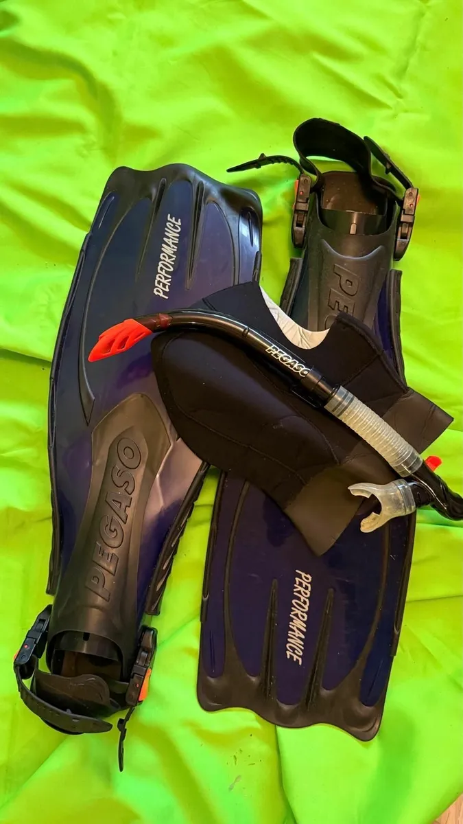 scuba diving gear - Image 1