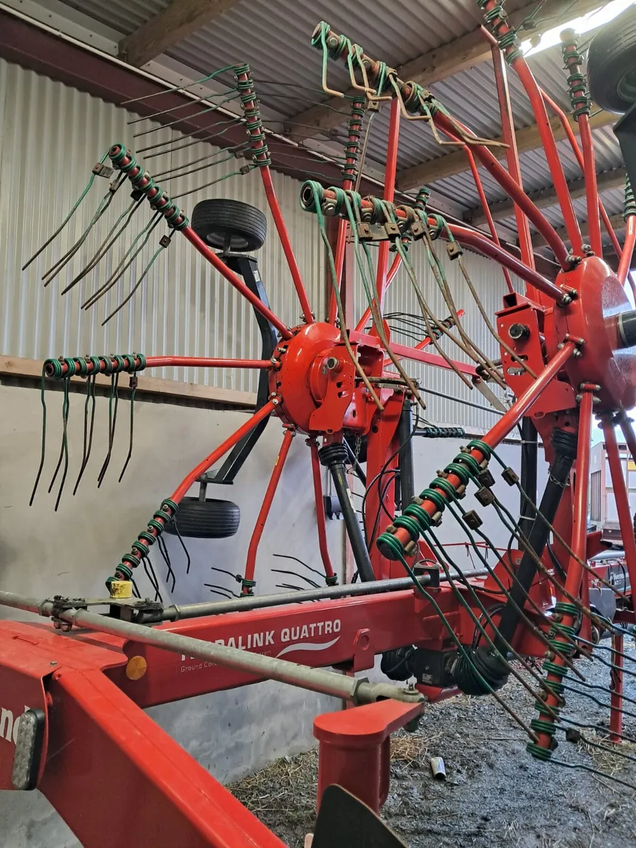 2019 KVERNELAND 9472 RAKE - Image 2