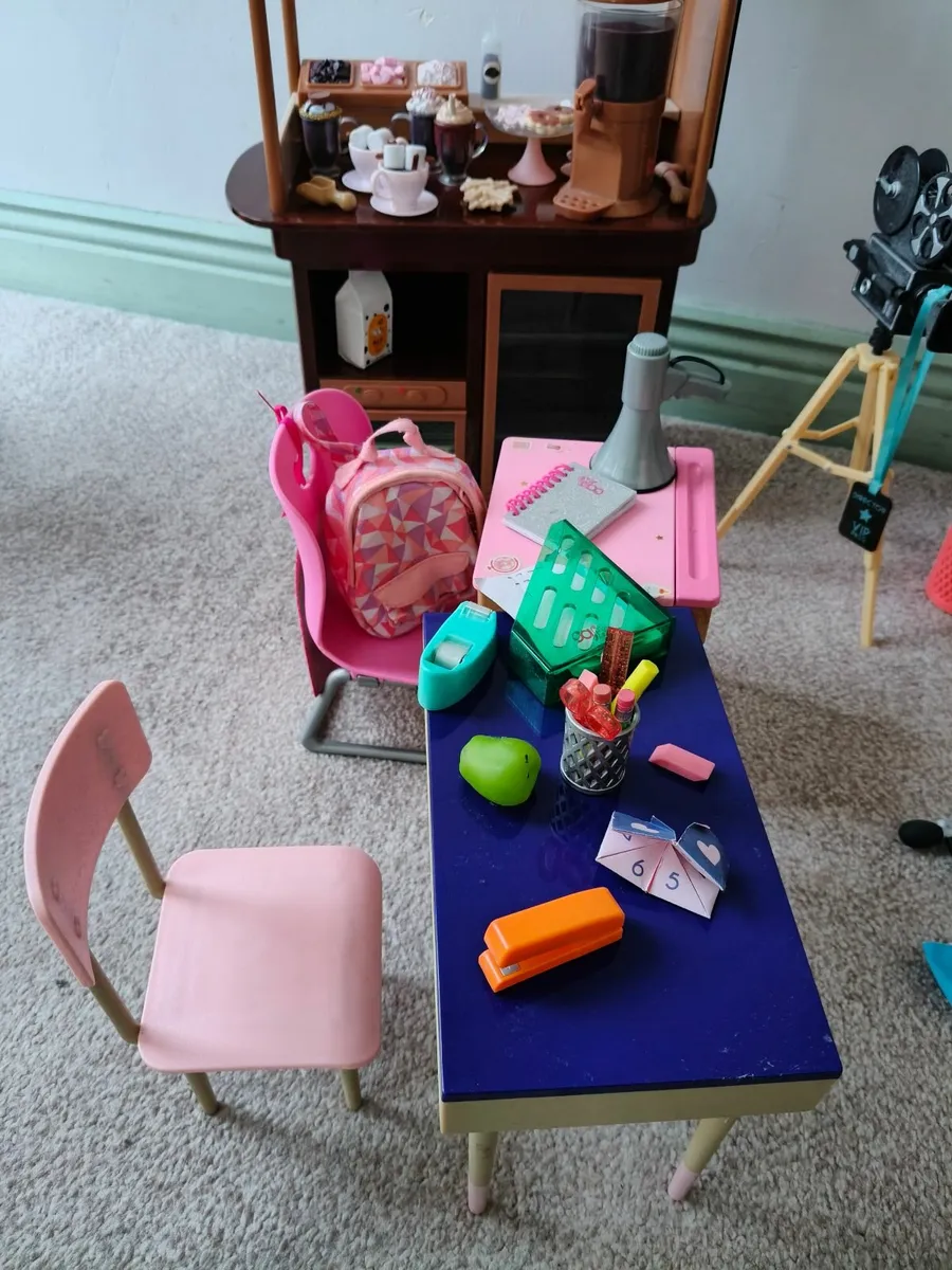 Our Generation - dolls and accessories - Image 1