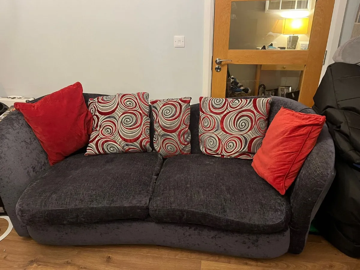 Couch and matching Swivel Chair - Image 1