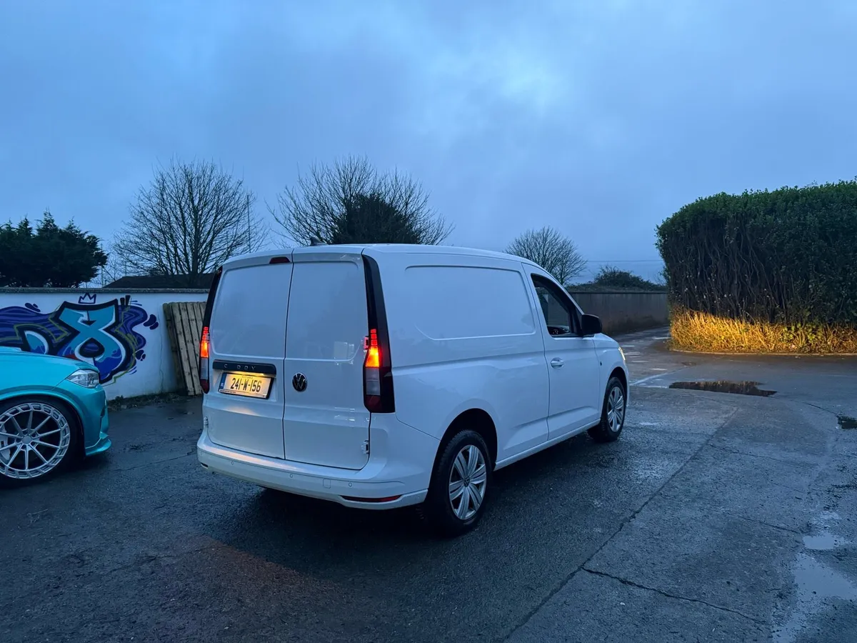 2024 Volkswagen Caddy cargo bus - Image 3