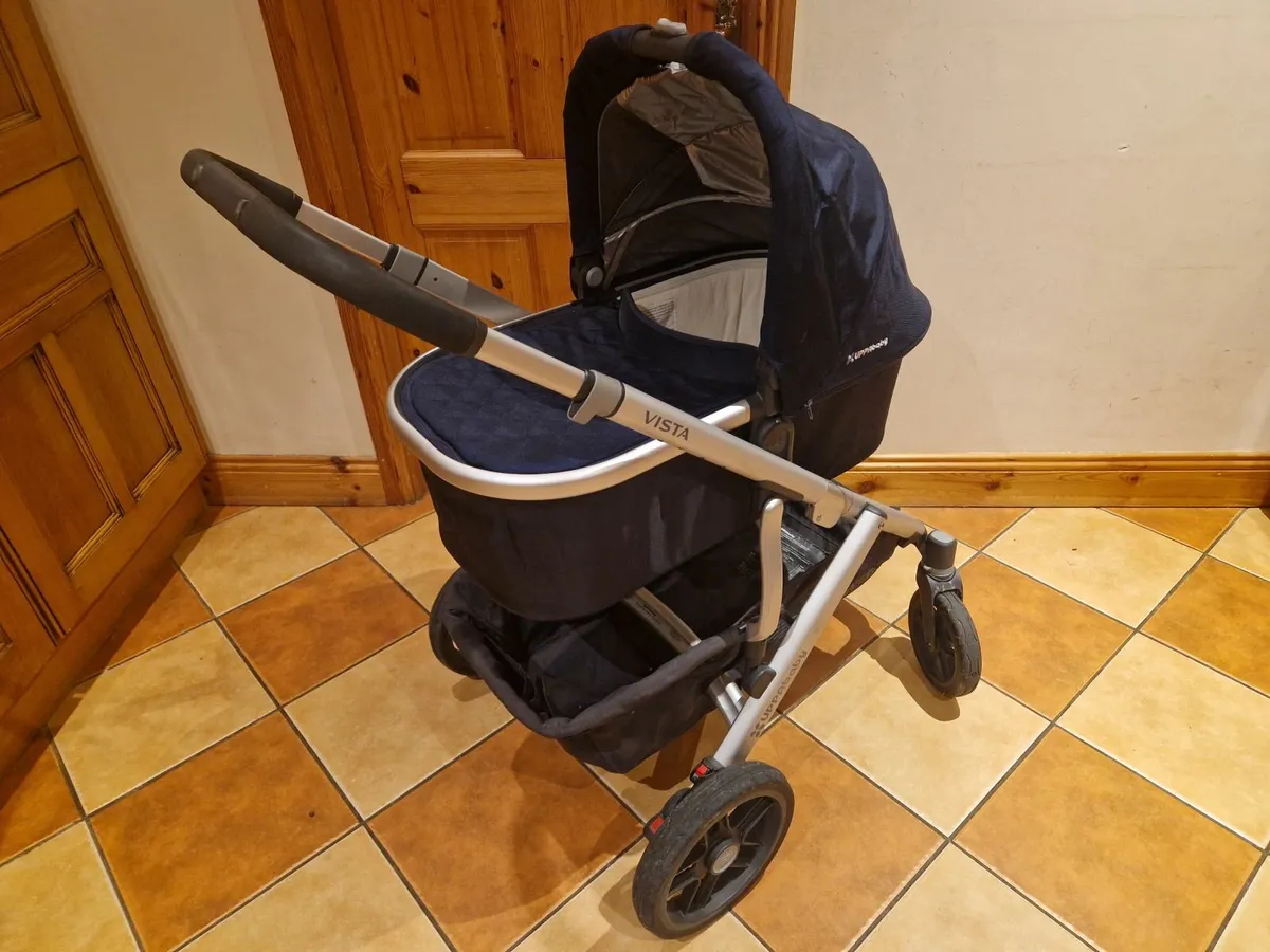 Uppababy Vista Full Travel System - Image 2