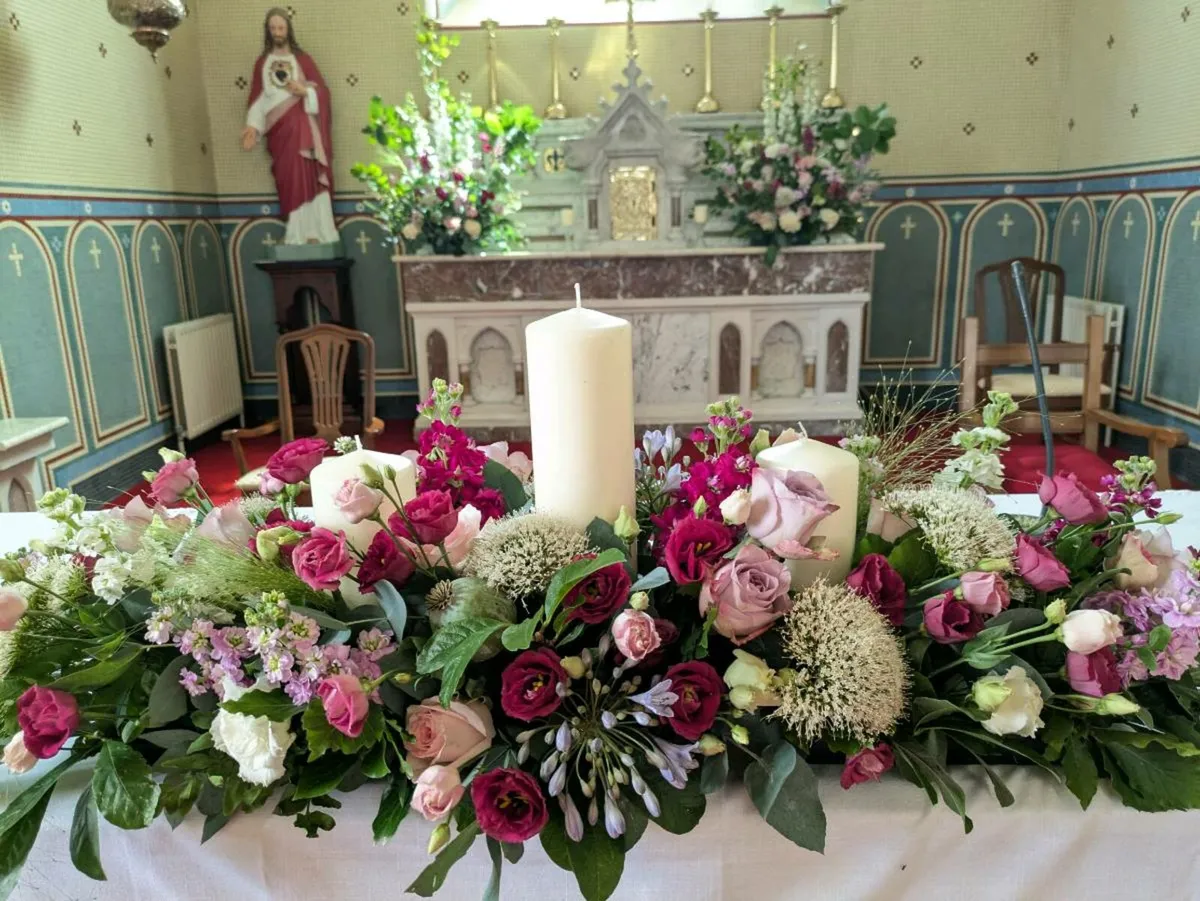 Wedding arrangements - Image 2