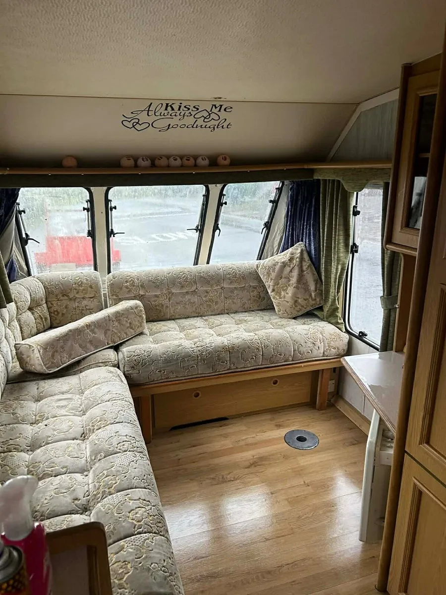 Caravan Needs tlc - Image 4