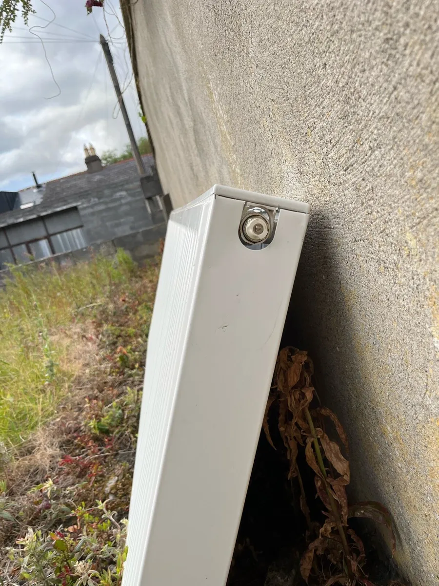 Radiators x 5 - Image 3