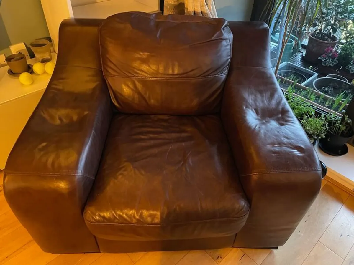 Single Armchair - Image 1
