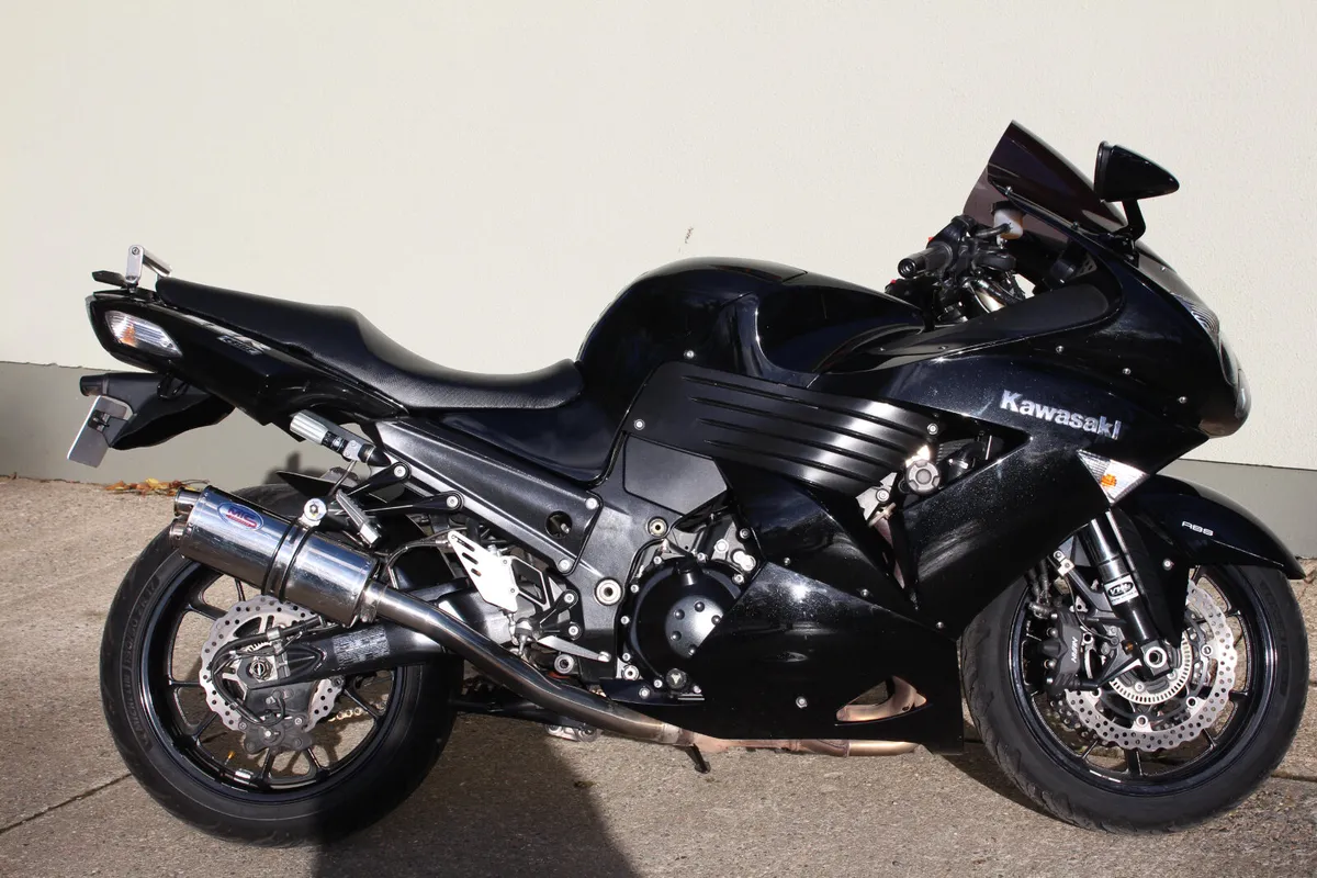 Kawasaki ZZR 1400 - Image 2