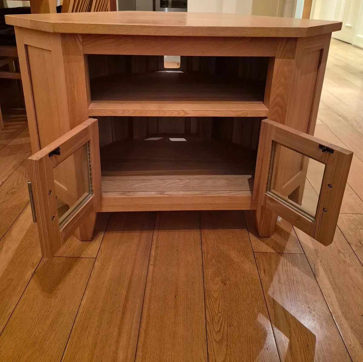 TV Cabinet
