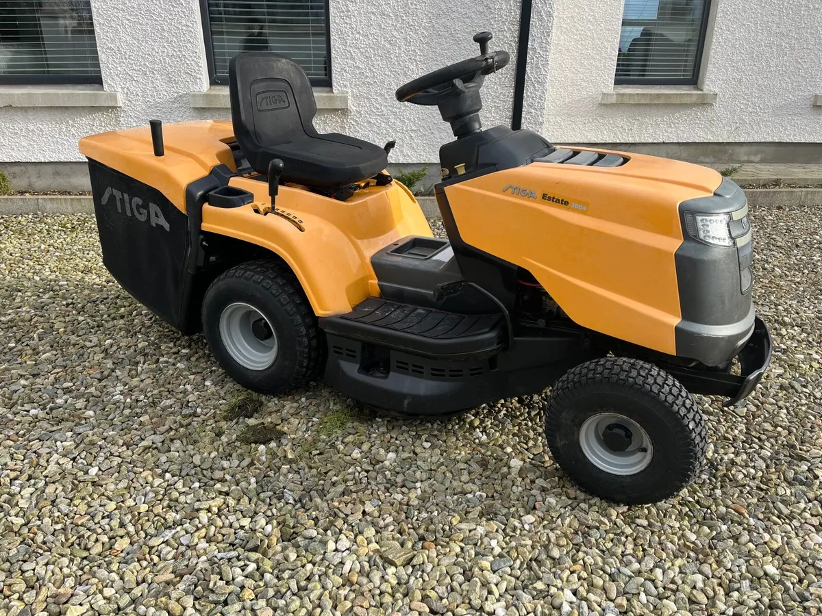 Stiga ride on lawnmower - Image 1