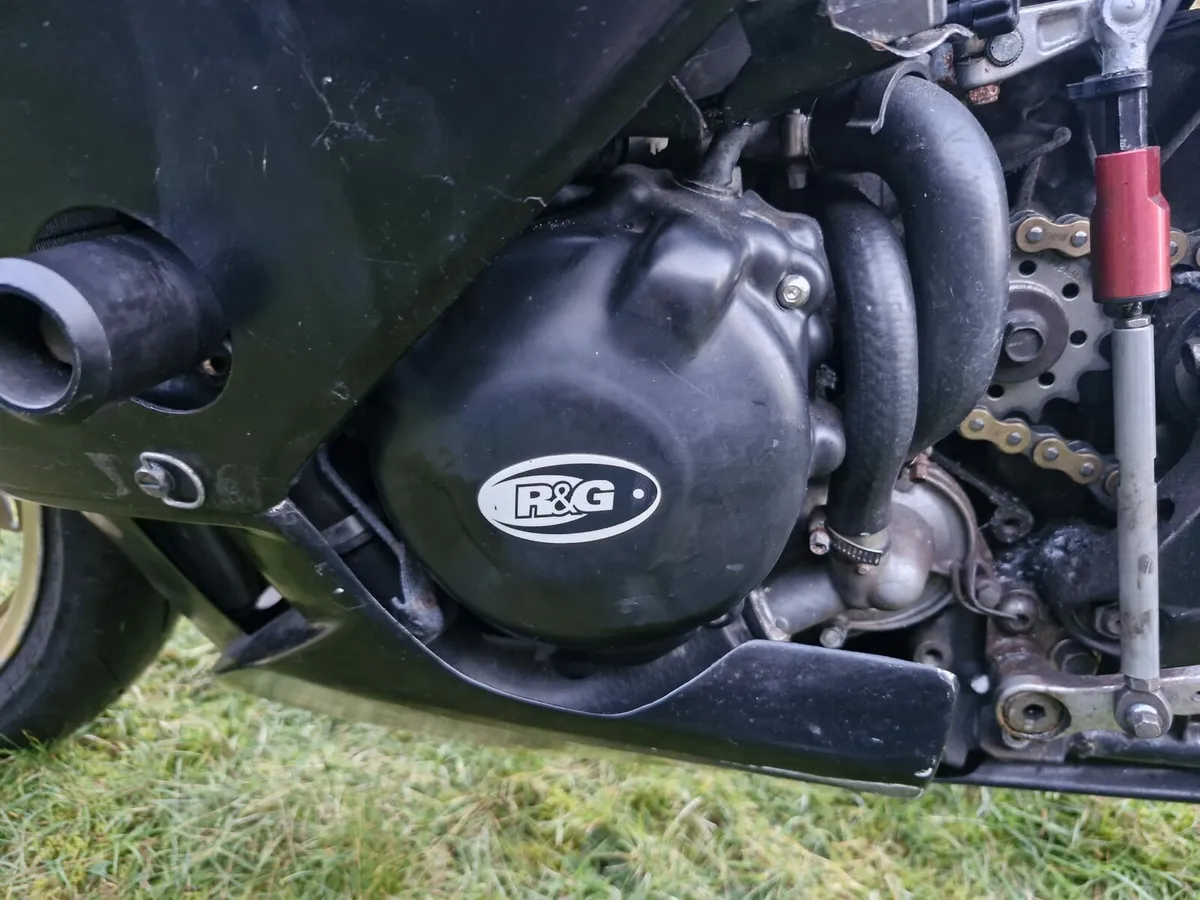 Cbr 600rr Track Bike - Image 4