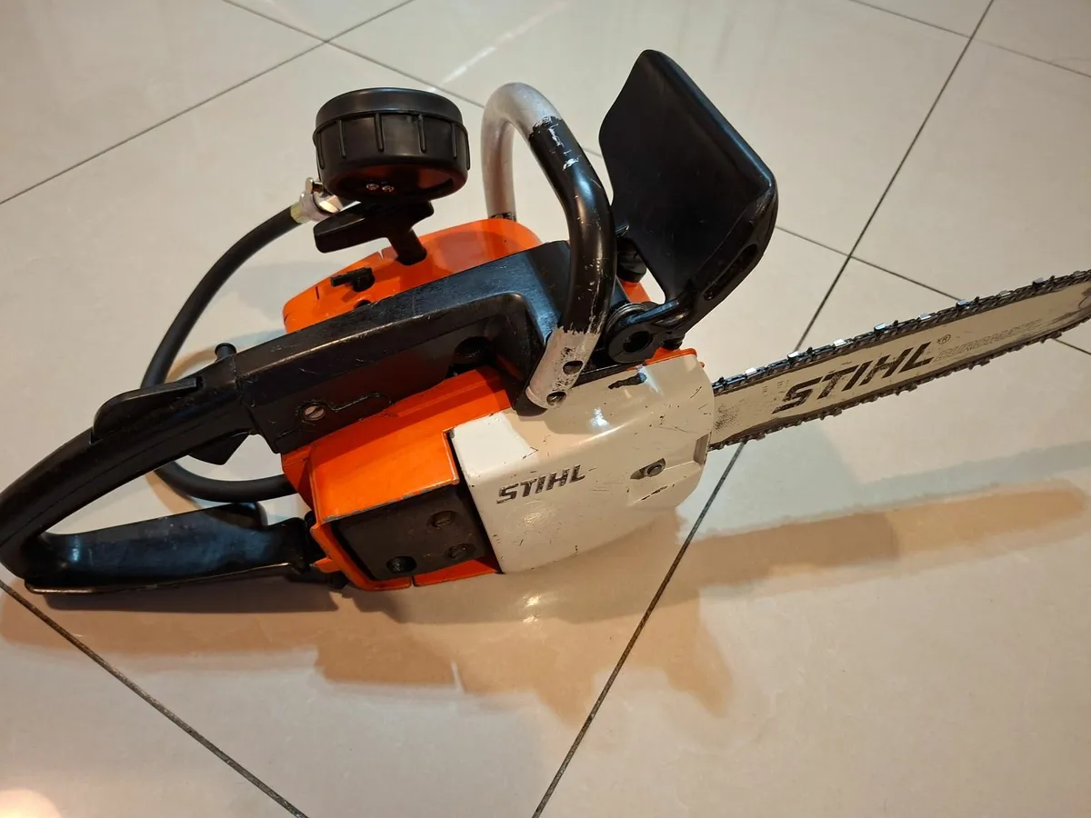 Stihl 015 AV  Vintage Chainsaw Spares + Repairs - Image 4