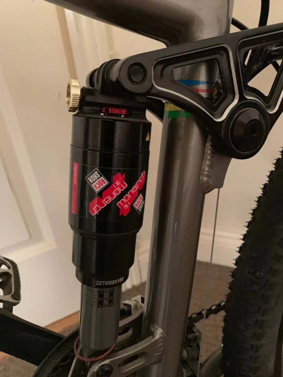 Full suspension mountain bike - Image 3