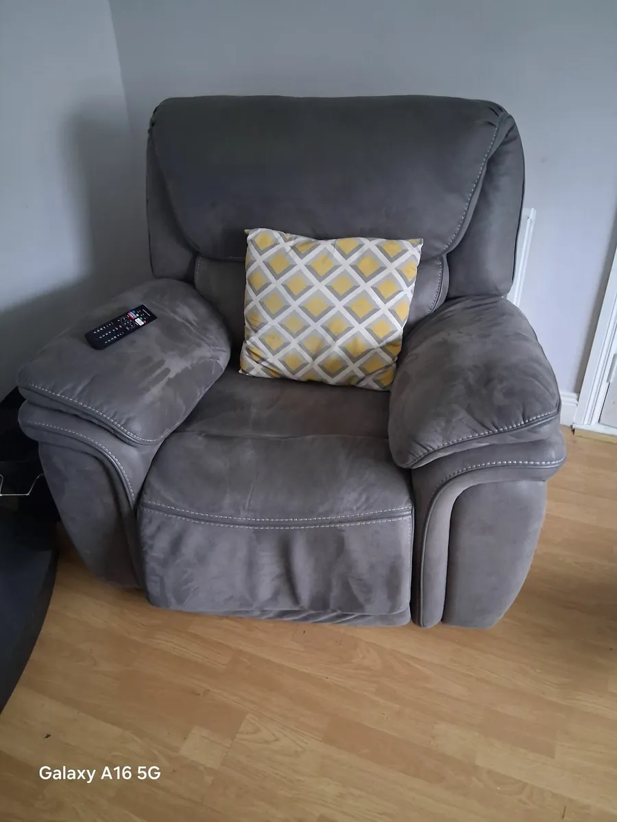 Furniture couch and armchairs - Image 2