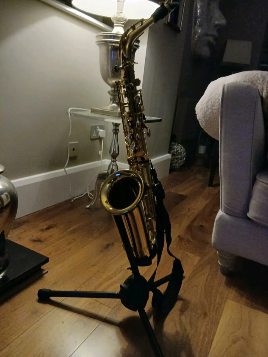 Yamaha Yas-280 Alto Saxophone - Image 1