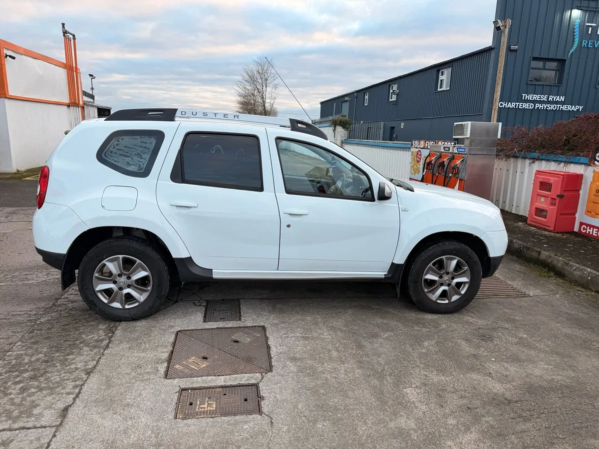 Dacia Duster 2015 - Image 4