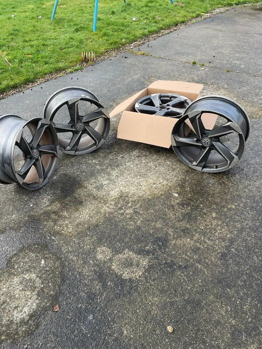 Alloy wheels - Image 2