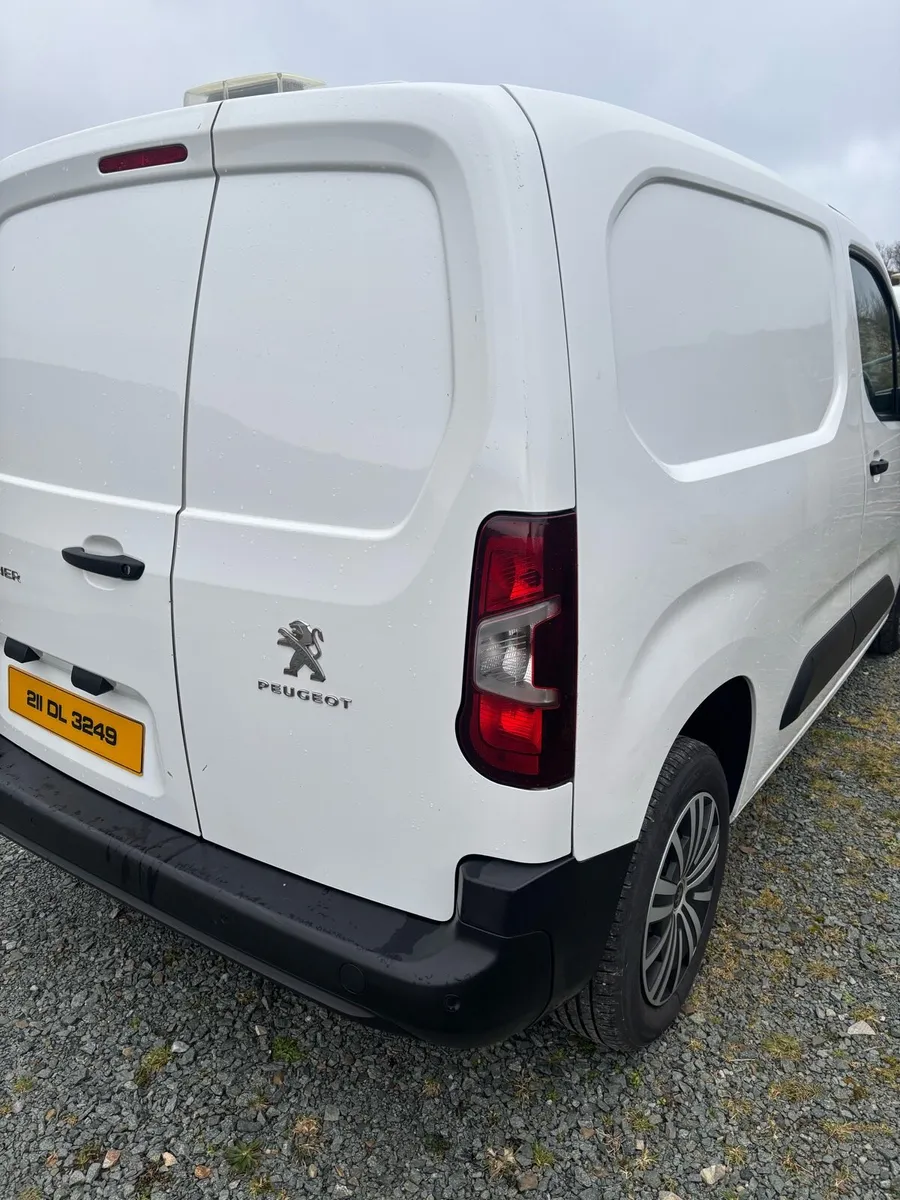 2021 Peugeot partner - Image 2