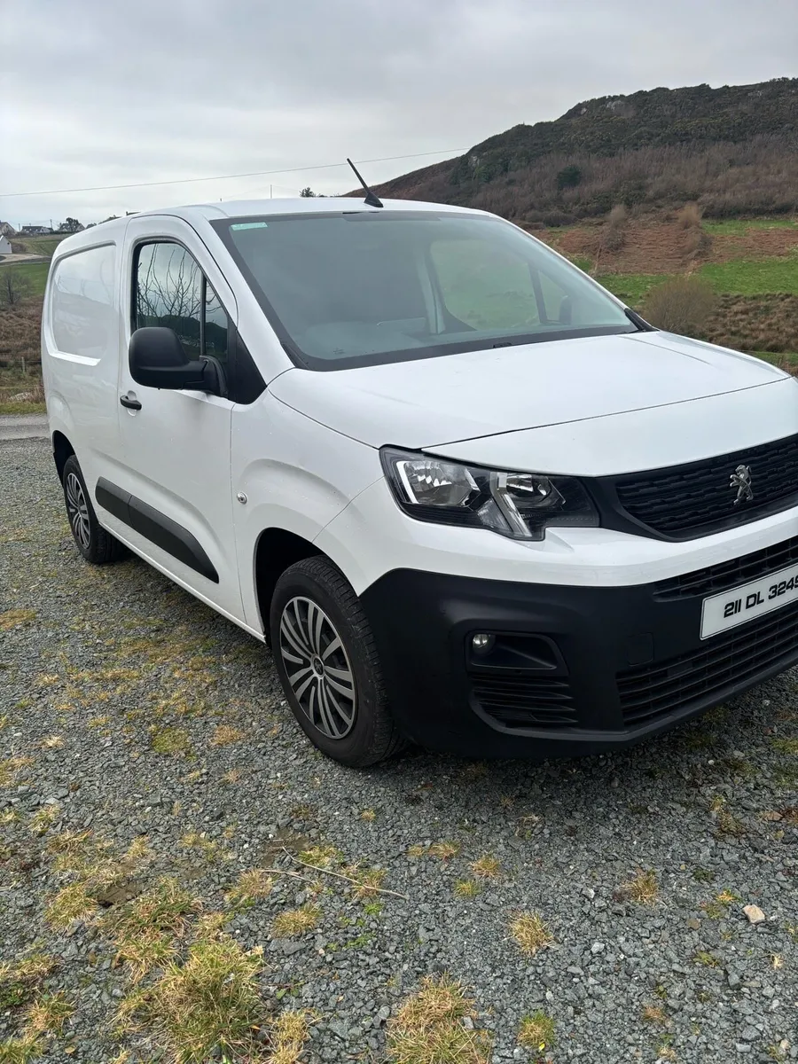 2021 Peugeot partner - Image 1