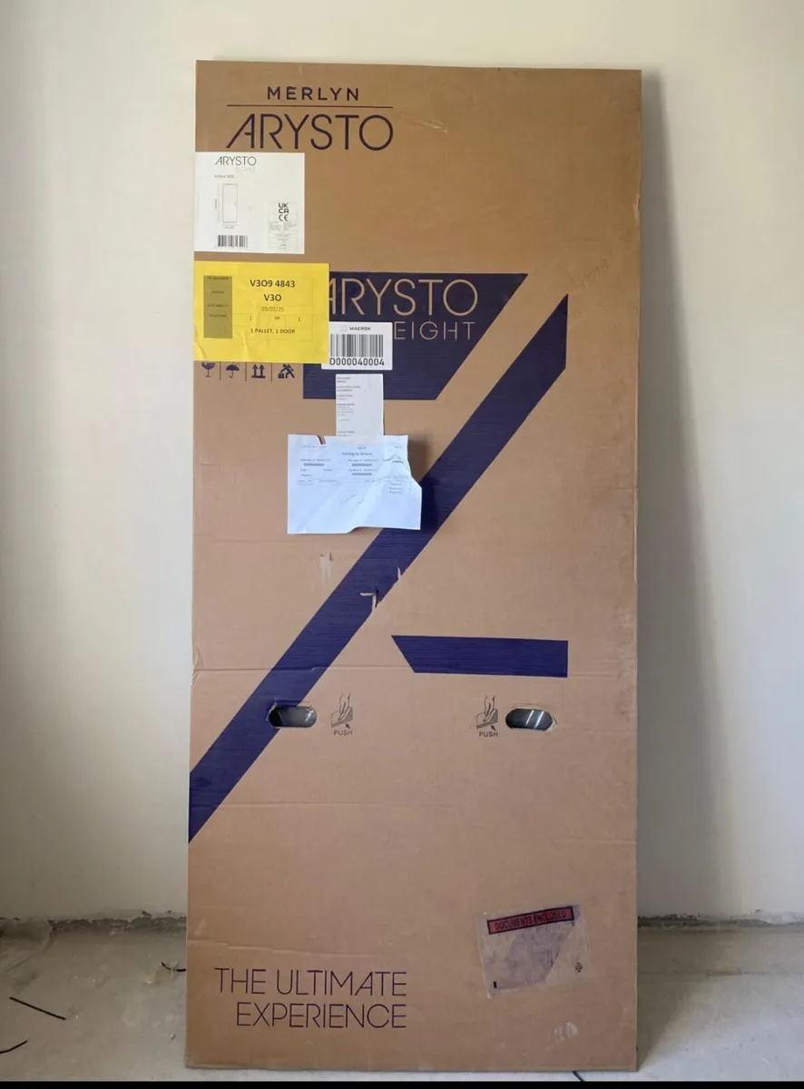 Shower Door Infold 900 Brand New - Image 4