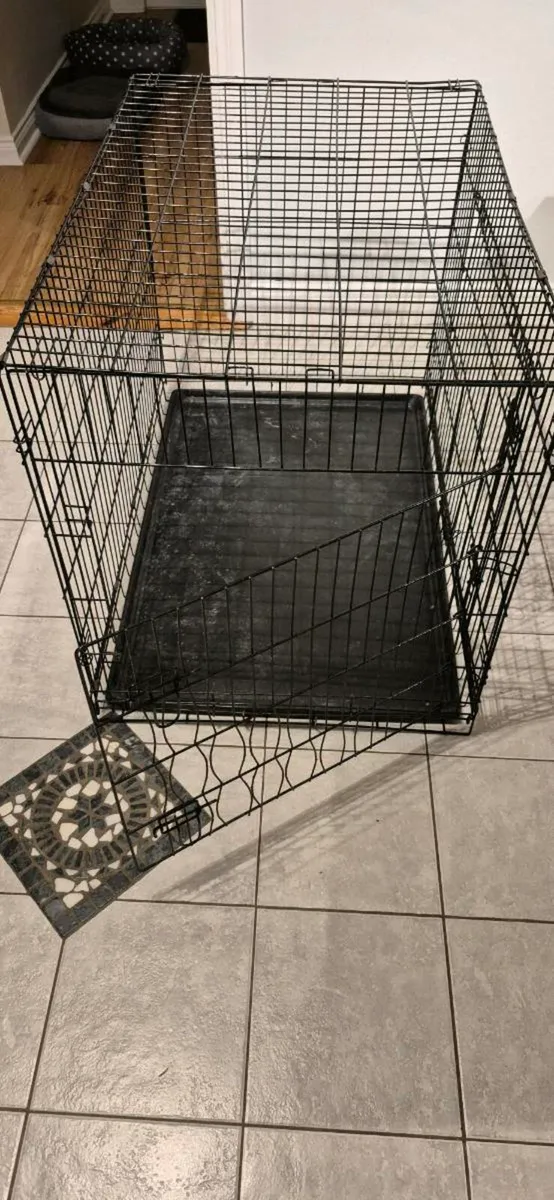 Dog cage - Image 1
