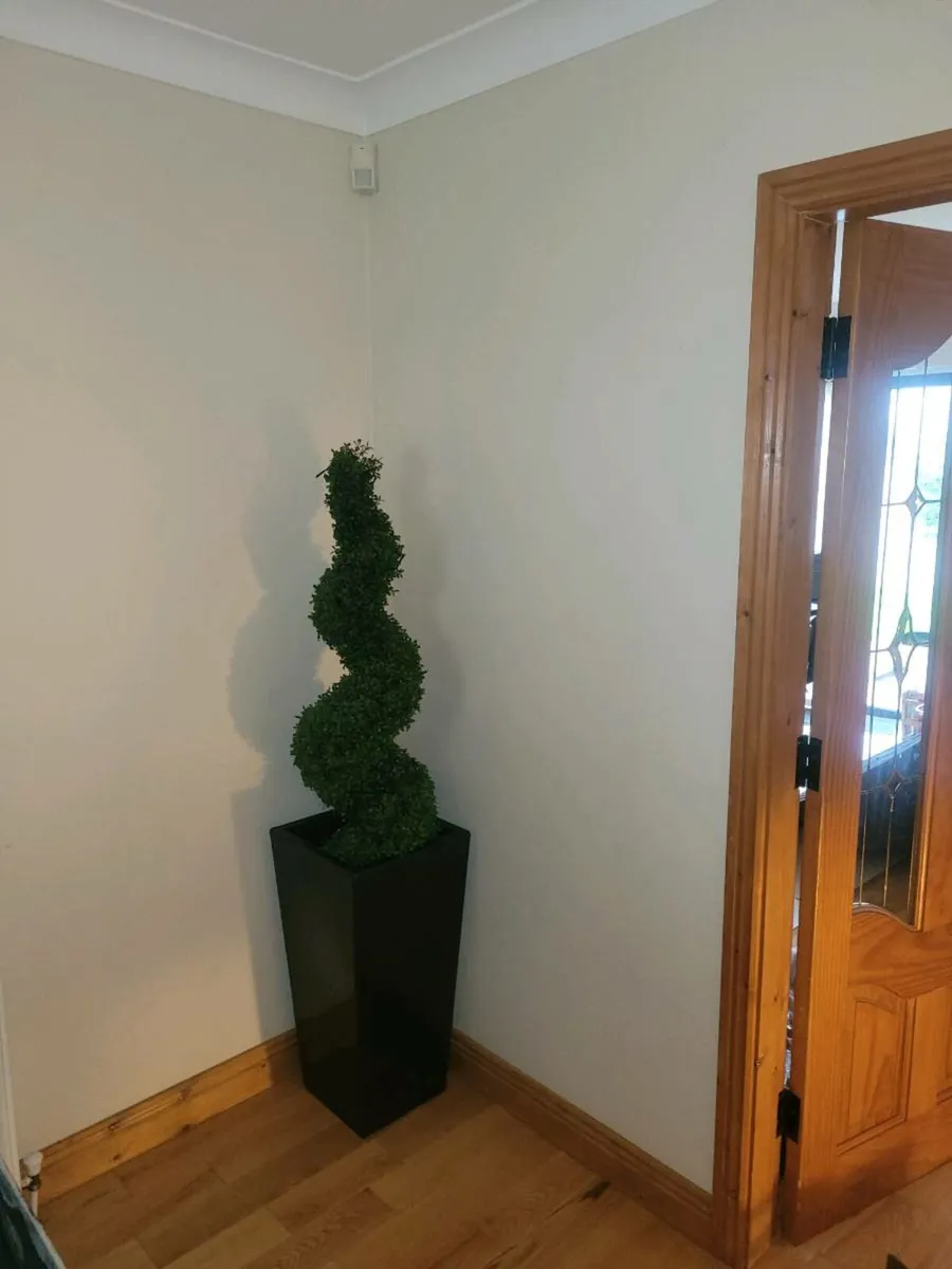 Artifical Plant & pot - Image 2