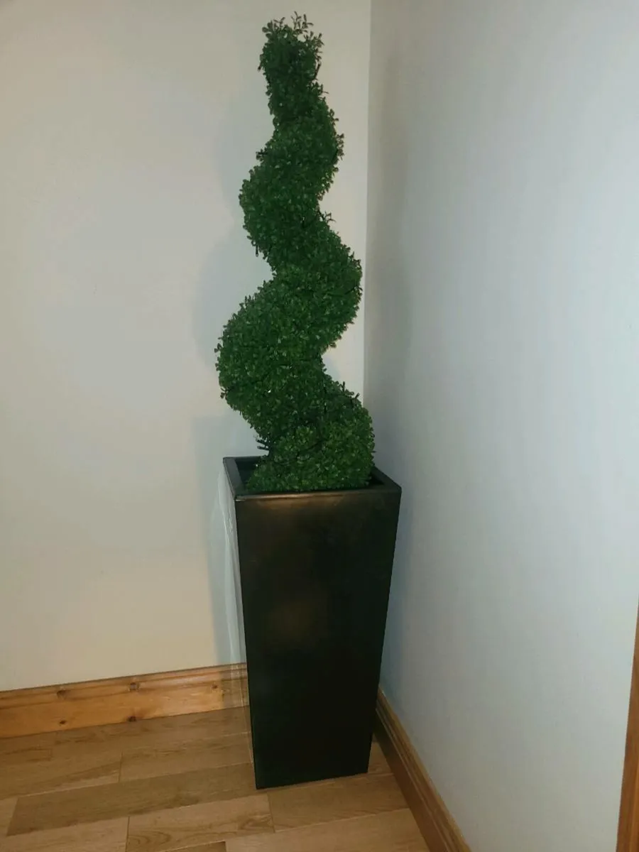 Artifical Plant & pot - Image 3