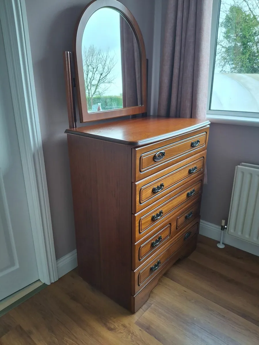 Bedside locker, Dresser, Blanket box - Image 4