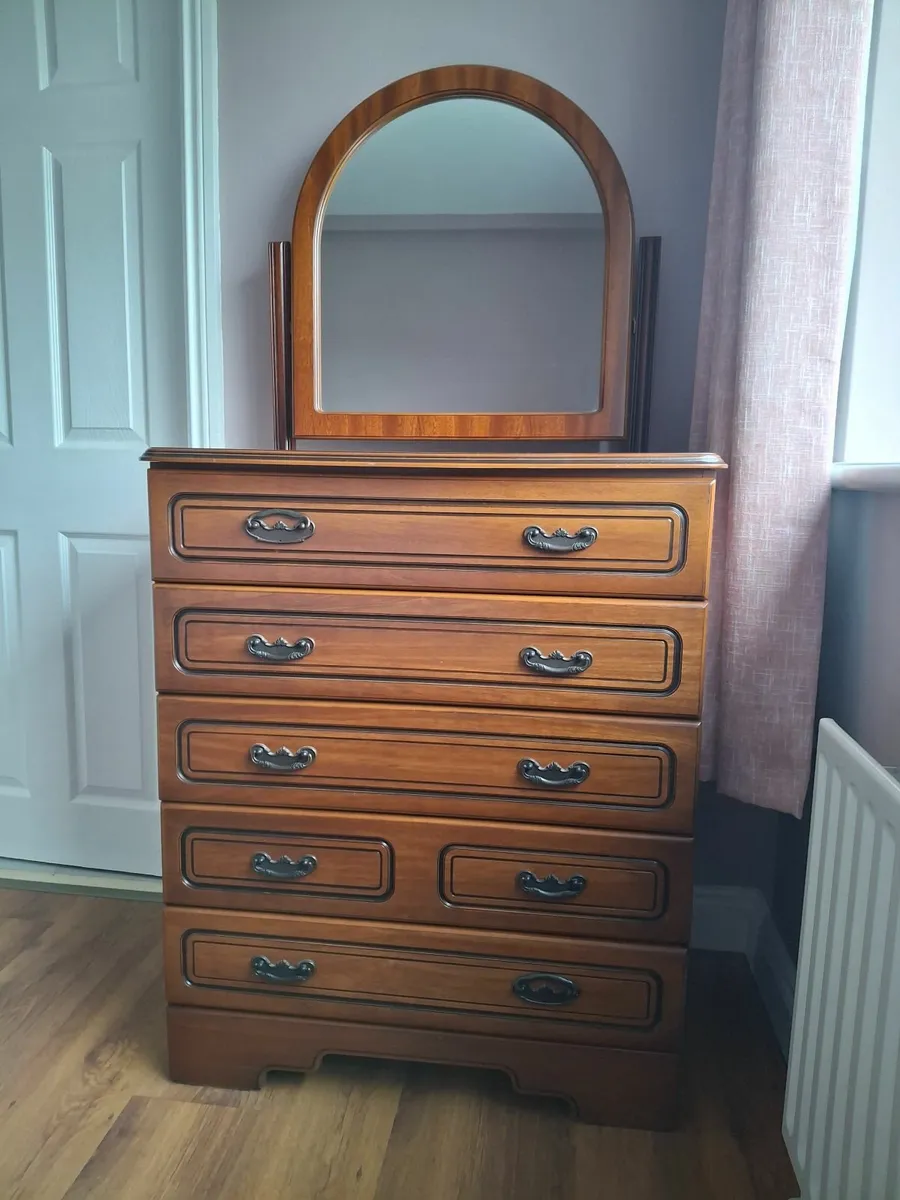 Bedside locker, Dresser, Blanket box - Image 3