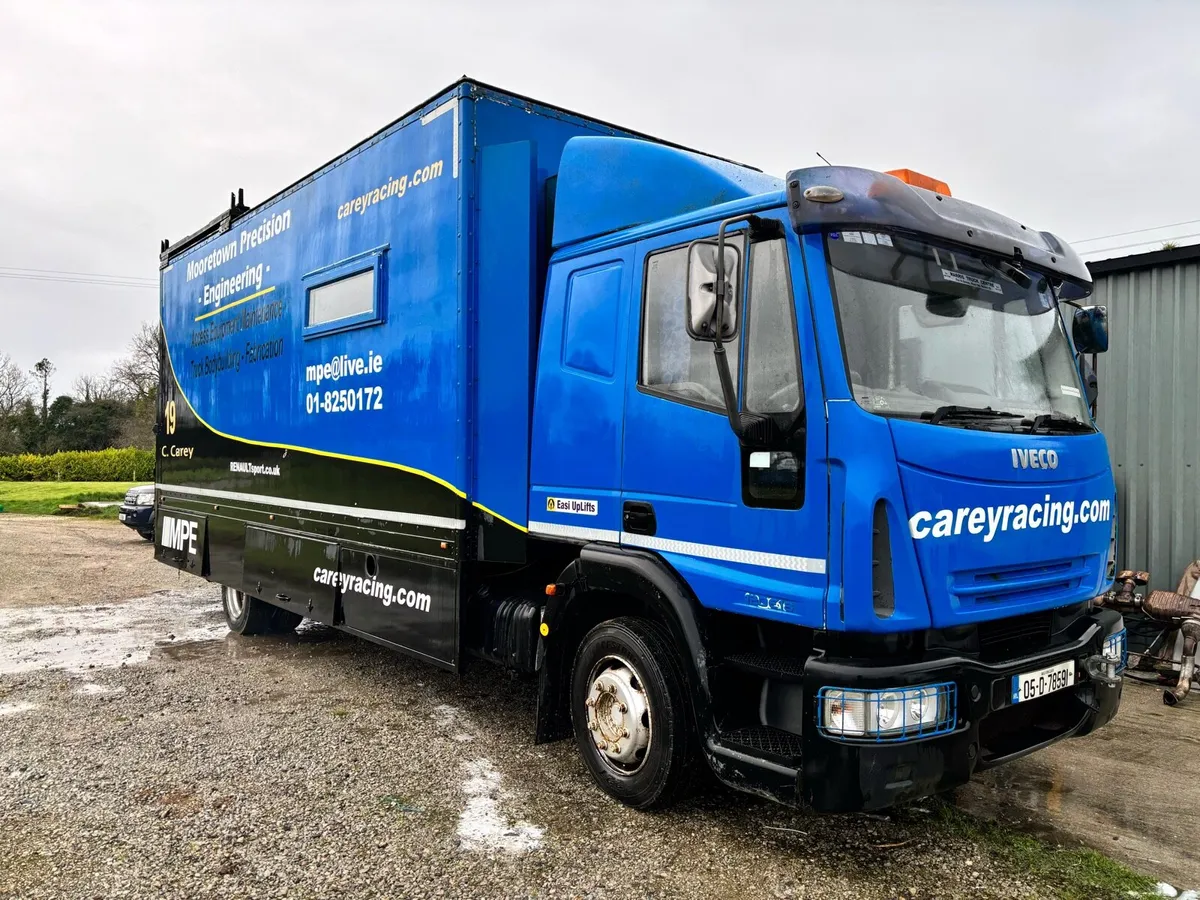 Race/Rally Truck - Image 1