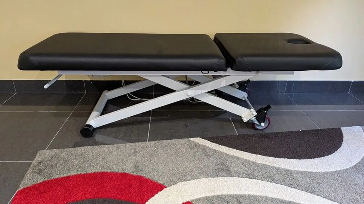 medical examination table - Image 1