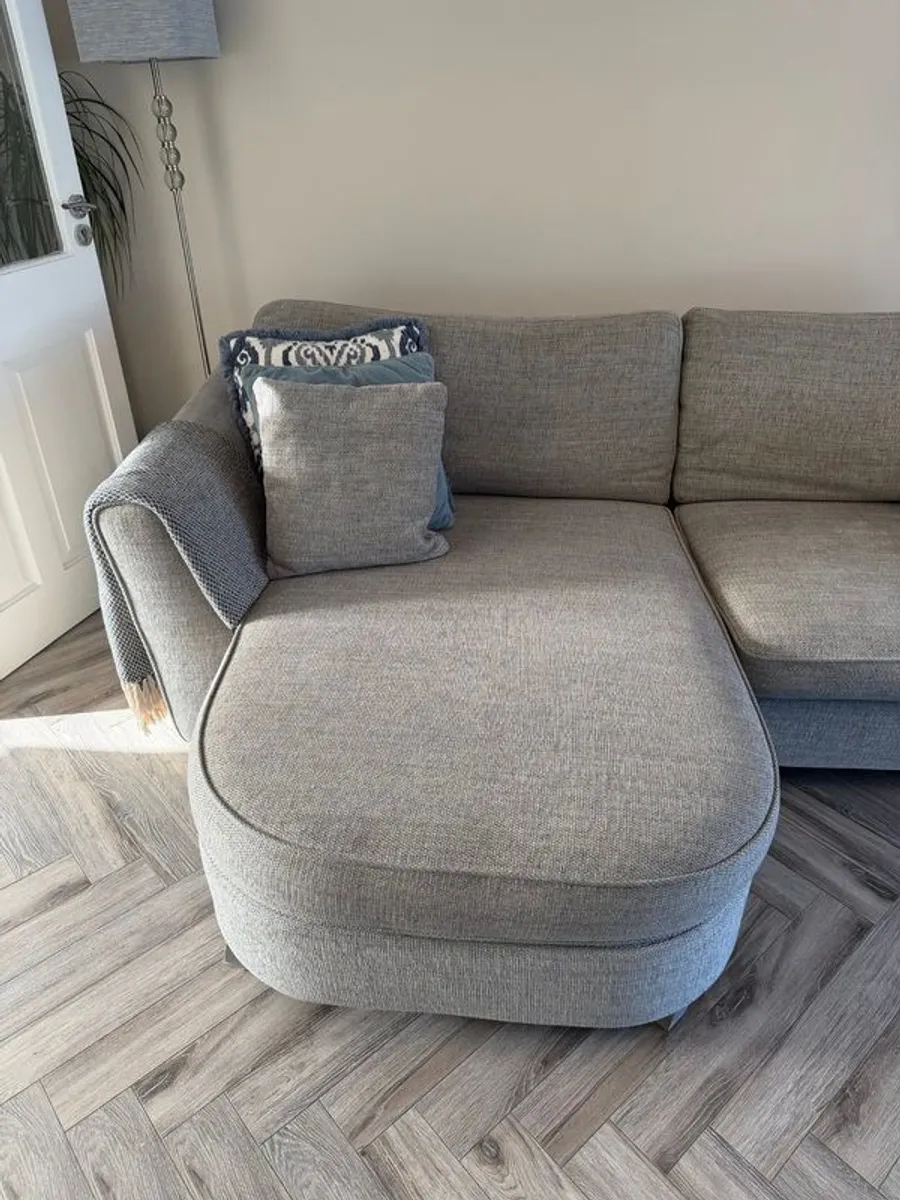 Large 4 seater DFS - Image 2