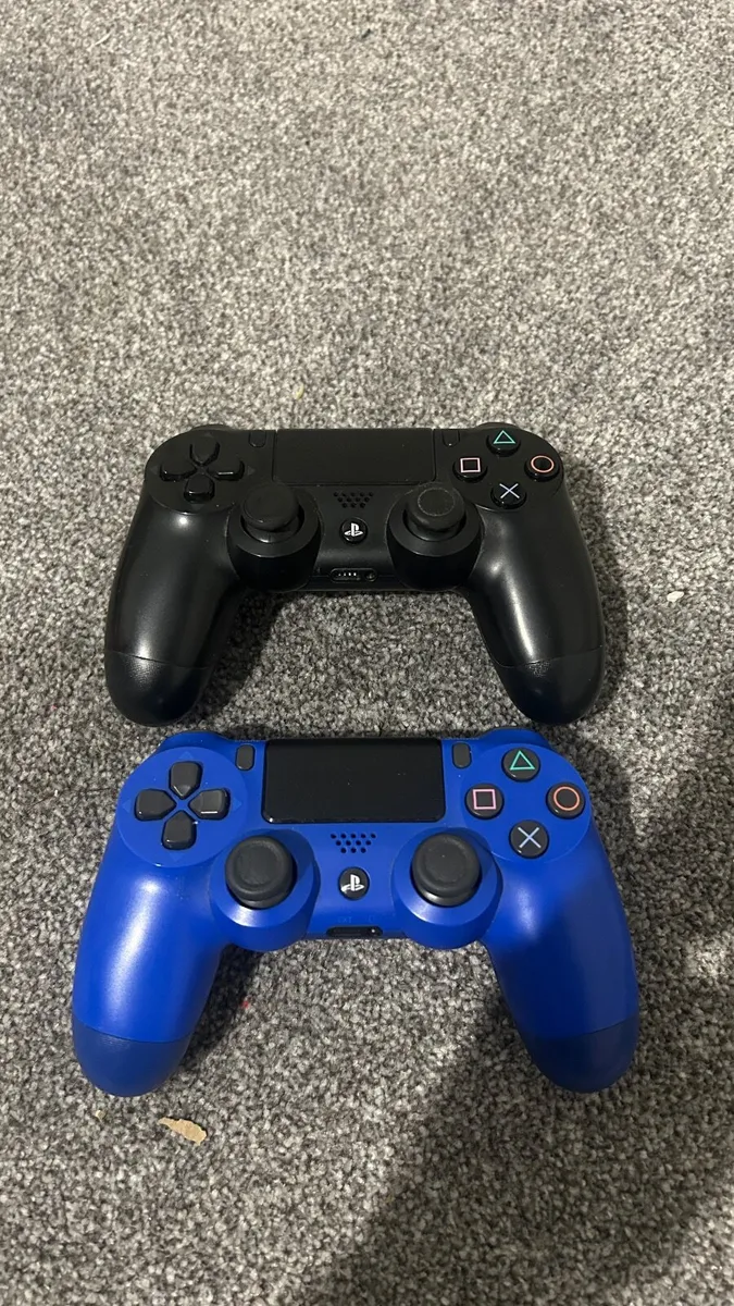 PS4 console, 2 PS4 controllers & 5 games - Image 2