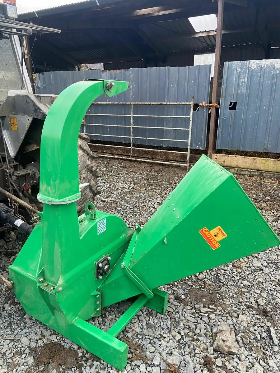 Wood chipper - Image 1